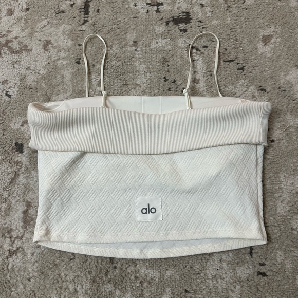 Alo Yoga Doubles Only Bra Tank Size Medium - Ivory - Picture 4 of 6